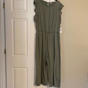 NWT Oldnavy Green Jumpsuit Size L